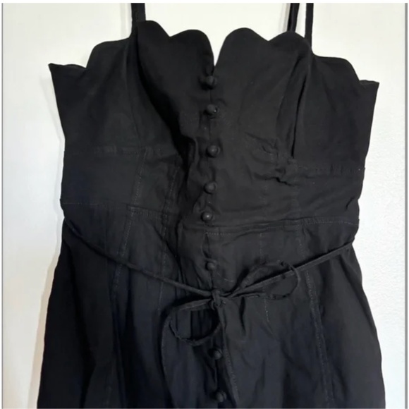 Anthropologie slim scalloped midi dress - Picture 4 of 6